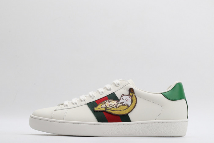 gi ace embroidered low-top sneaker