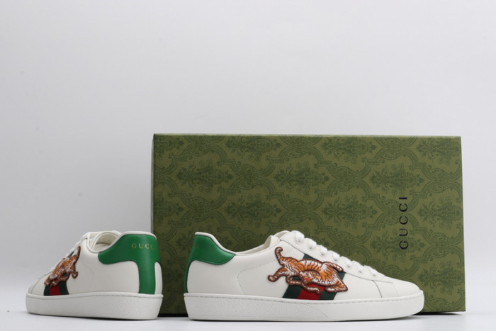 gi ace embroidered low-top sneaker