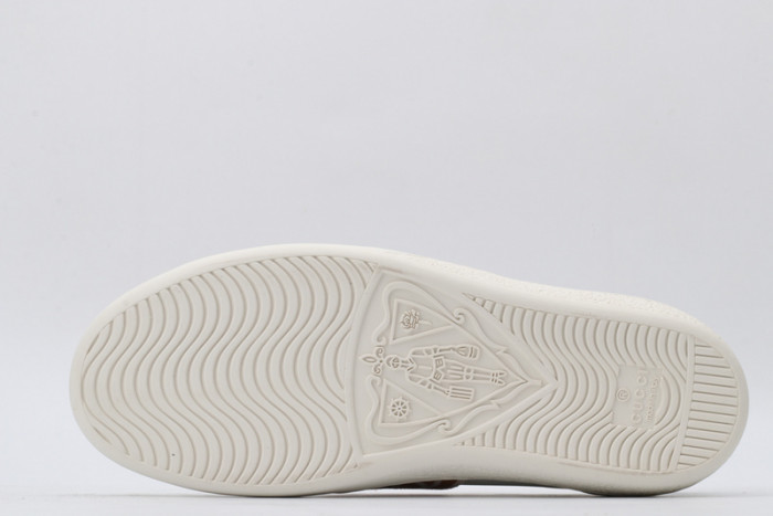 gi ace embroidered low-top sneaker