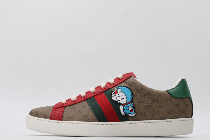 gi ace embroidered low-top sneaker