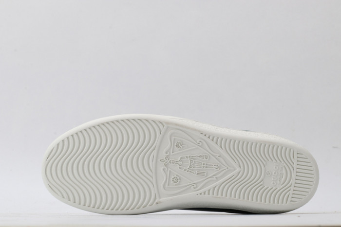 gi ace embroidered low-top sneaker