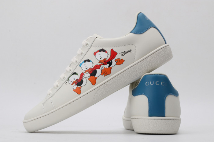 gi ace embroidered low-top sneaker