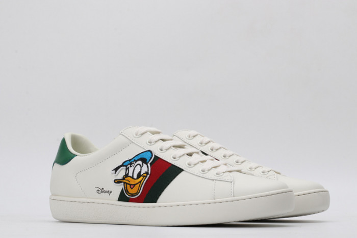 gi ace embroidered low-top sneaker