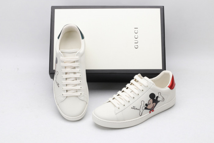 gi ace embroidered low-top sneaker