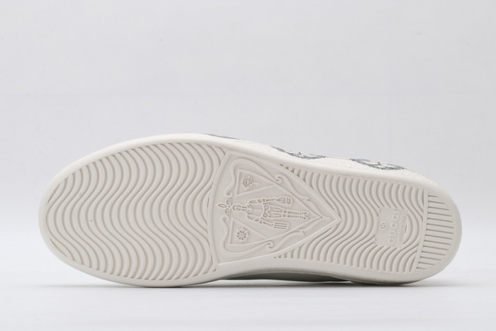 gi ace embroidered low-top sneaker