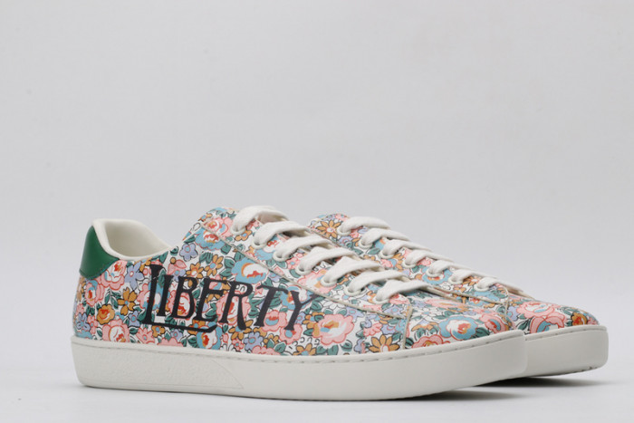 gi ace embroidered low-top sneaker