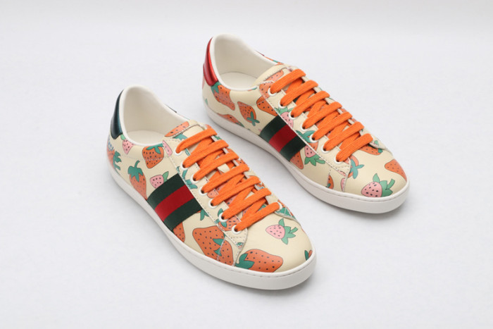 gi ace embroidered low-top sneaker