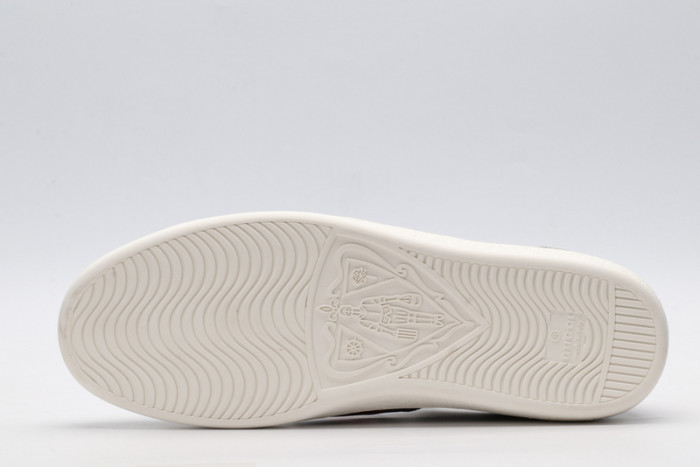 gi ace embroidered low-top sneaker