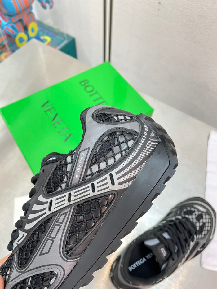 bo*te*ga Ve*ne*ta sneaker