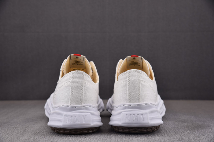 Ma*s*n mihara yasuhiro sneaker
