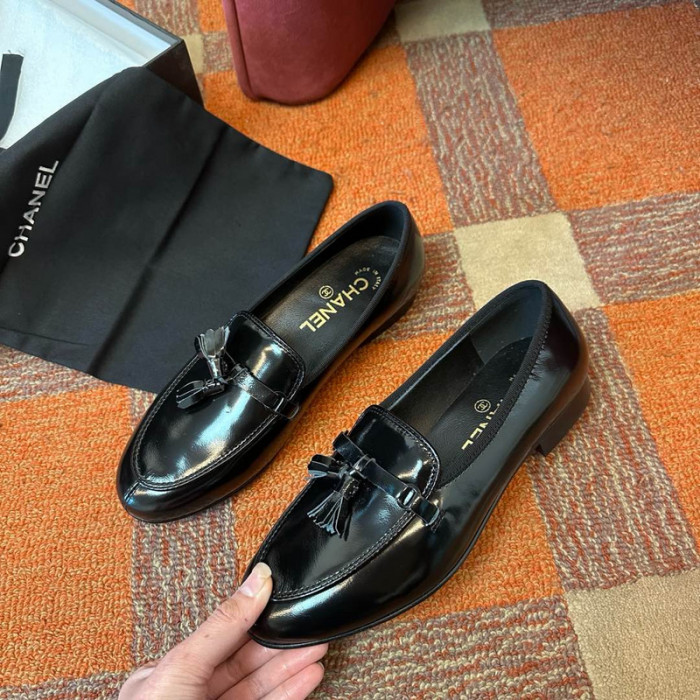 CHNEL LOAFER
