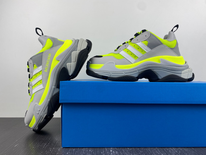 bl triple s trainers sneakers 712821 w2zb5 7512