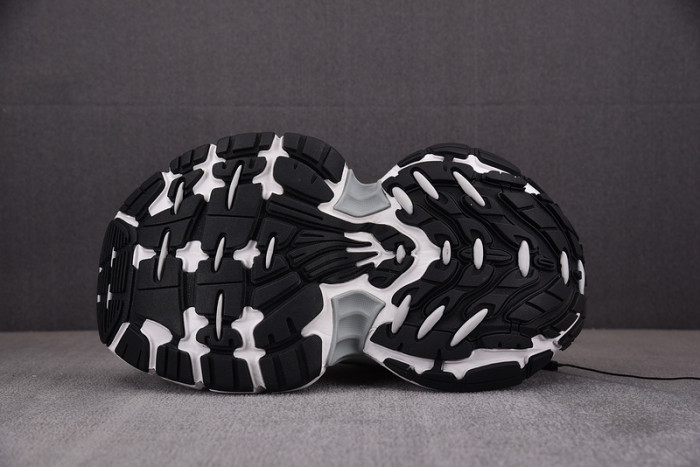 bl 10xl speed trainer sneaker