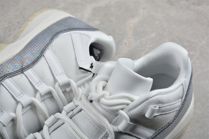 AIR JORDAN 11 LOW CNY YEAR OF THE SNAKE HQ7000-001