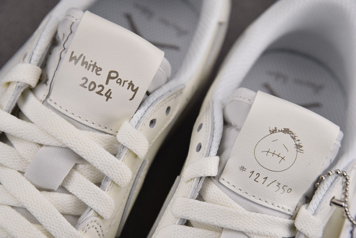 TRAVIS SCOTT X AIR JORDAN 1 LOW OG OG1228-111