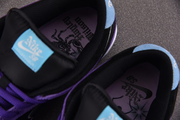 Hayley Wilson x Nike SB Dunk Low HJ0513-500