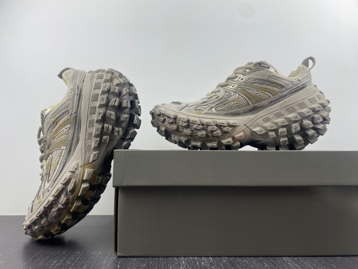 bl deferder chunky-sole sneaker