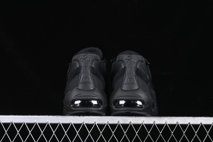 NIKE AIR MAX 95 ESSENTIAL TRIPLE BLACK CL3705-001