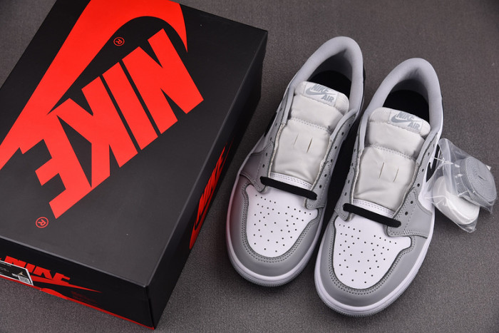 jordan 1 low og black toe cz0790-110