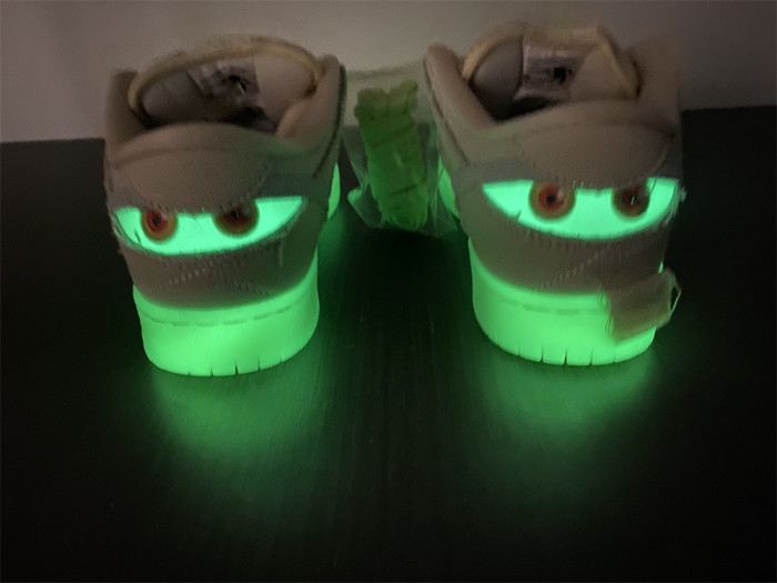 nike sb dunk low “mummy” dm0774-111