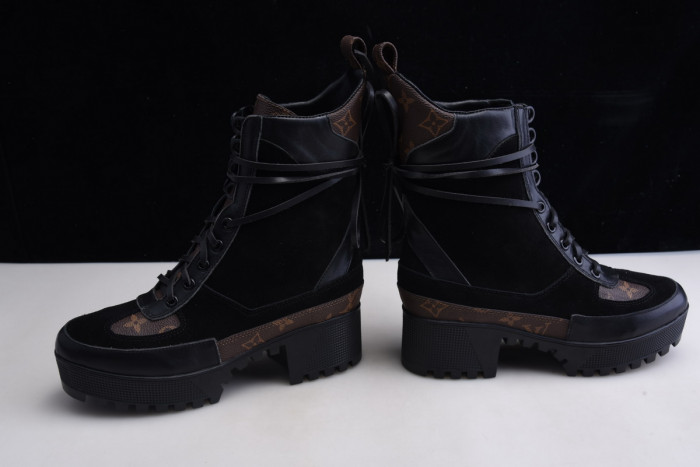 lu vi laurente platform desert boot
