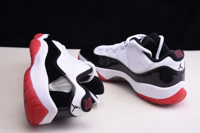 air jordan 11 low concord bred av2187-160