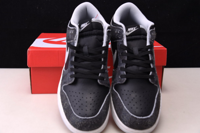 nike dunk low “zebra” dh7913-001