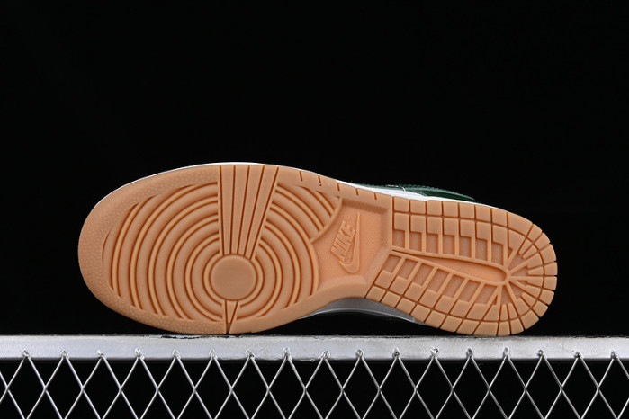 nike sb dunk low green ostrich gum fj2260-002