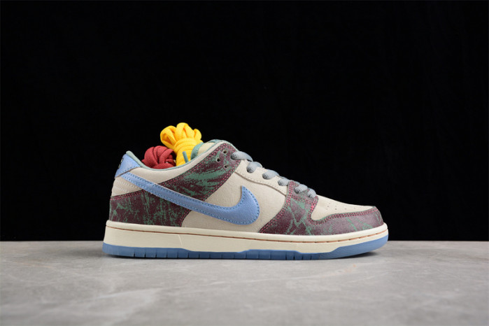 crenshaw skate club x nike sb dunk low fn4193-100