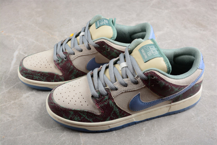crenshaw skate club x nike sb dunk low fn4193-100