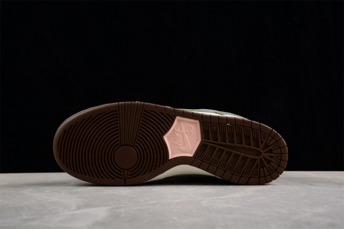 yuto horigome x nike dunk low fq1180-001