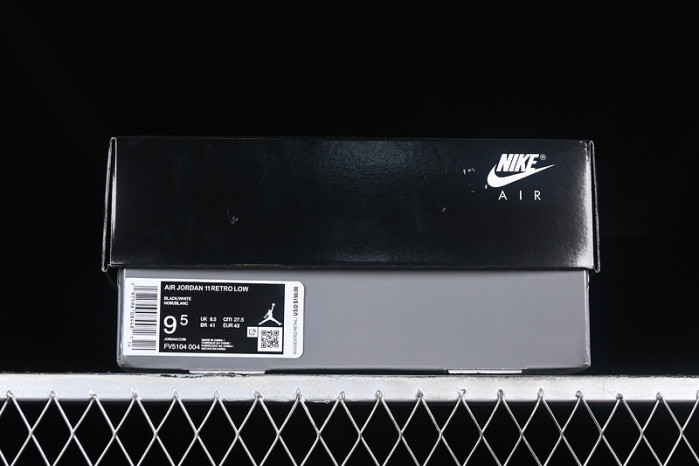 air jordan 11 “space jam" fv5104-004