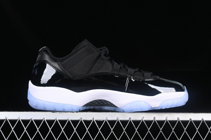 air jordan 11 “space jam" fv5104-004