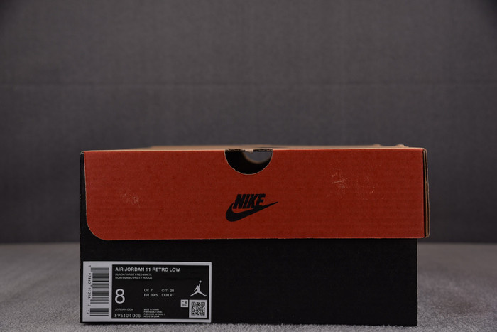 AIR JORDAN 11 RETRO LOW BRED - FV5104-006