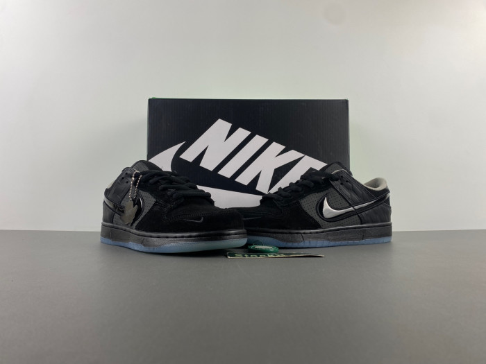 NIKE DUNK LOW BLACK WHAT THE DUCK ALTERNATE HV1470-001