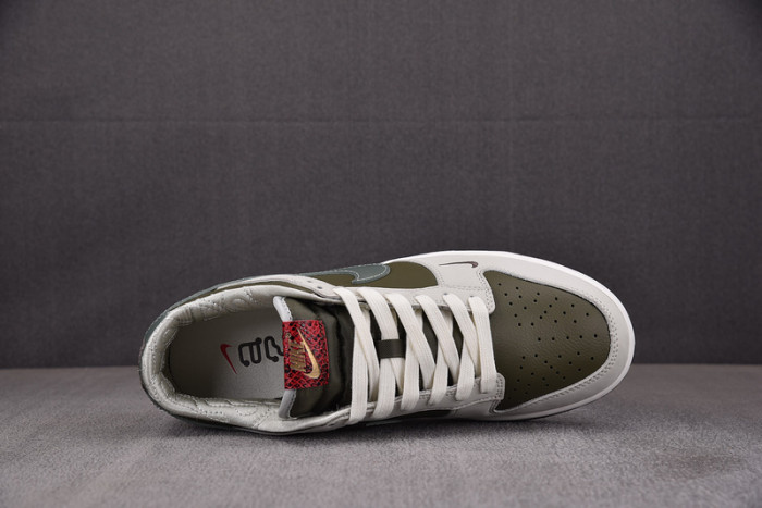 NIKE DUNK LOW YEAR OF THE SNAKE HV5980-231