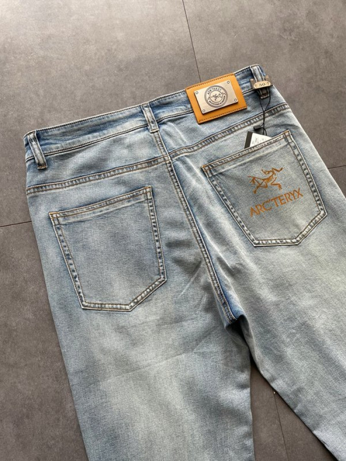 baskick jeans