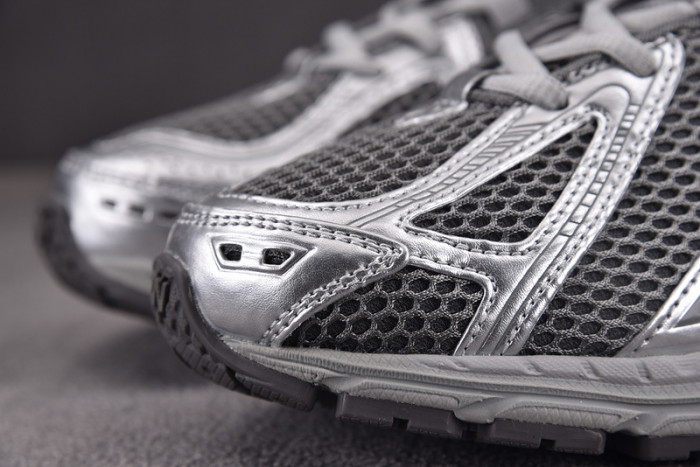 new balance m1906reh