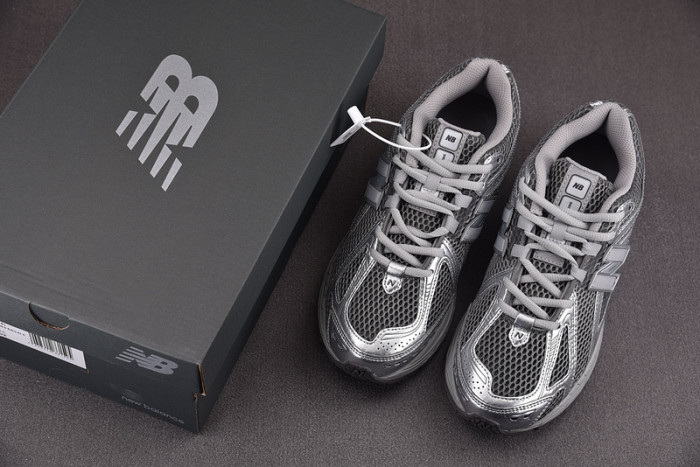 new balance m1906reh