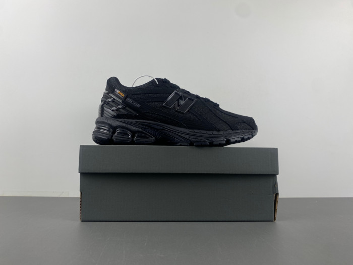NEW BALANCE 1906R CORDURA BLACK MAGNET M1906RWF